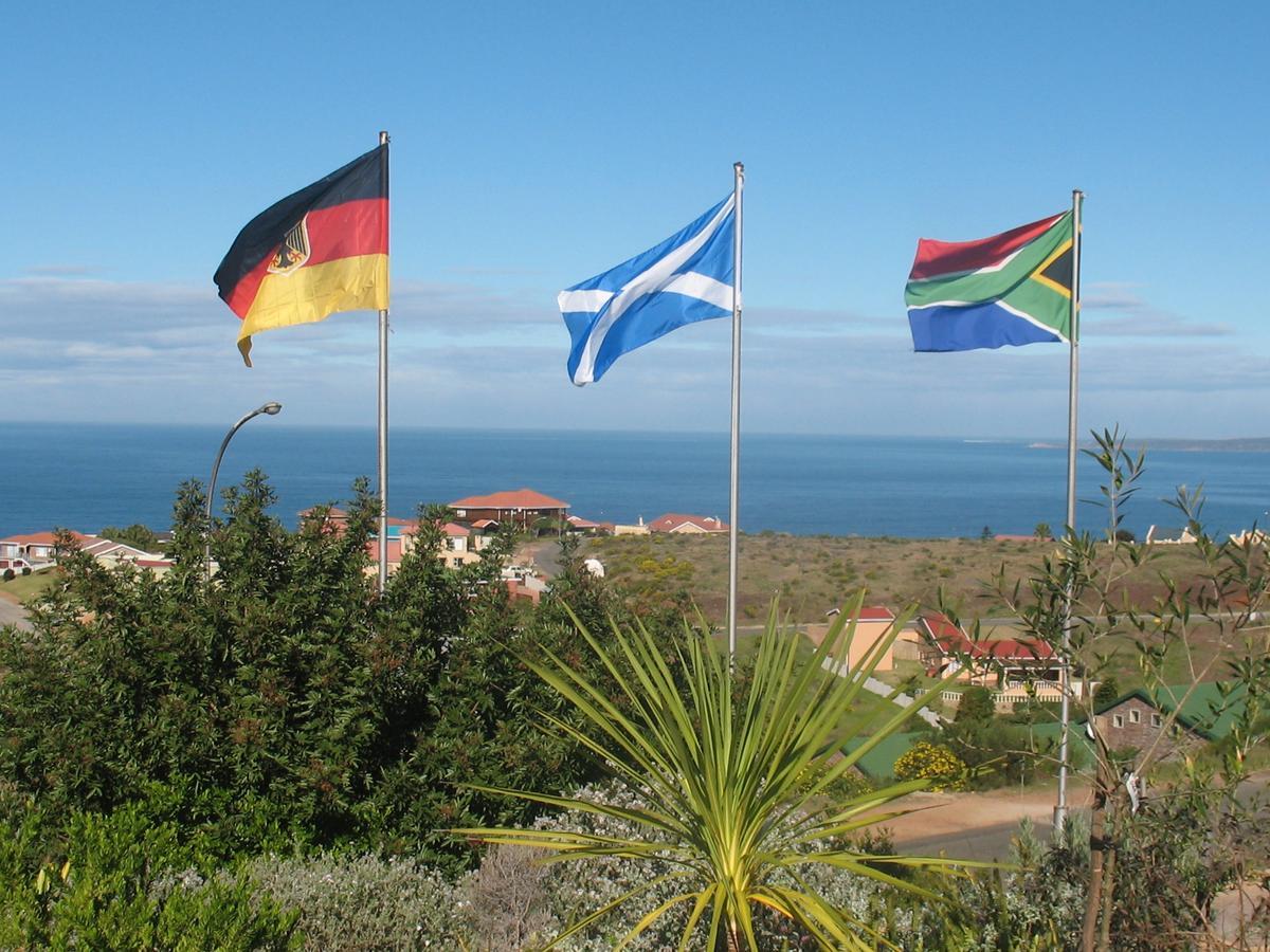 Amzee Bokmakierie Guest House Dana Bay Εξωτερικό φωτογραφία