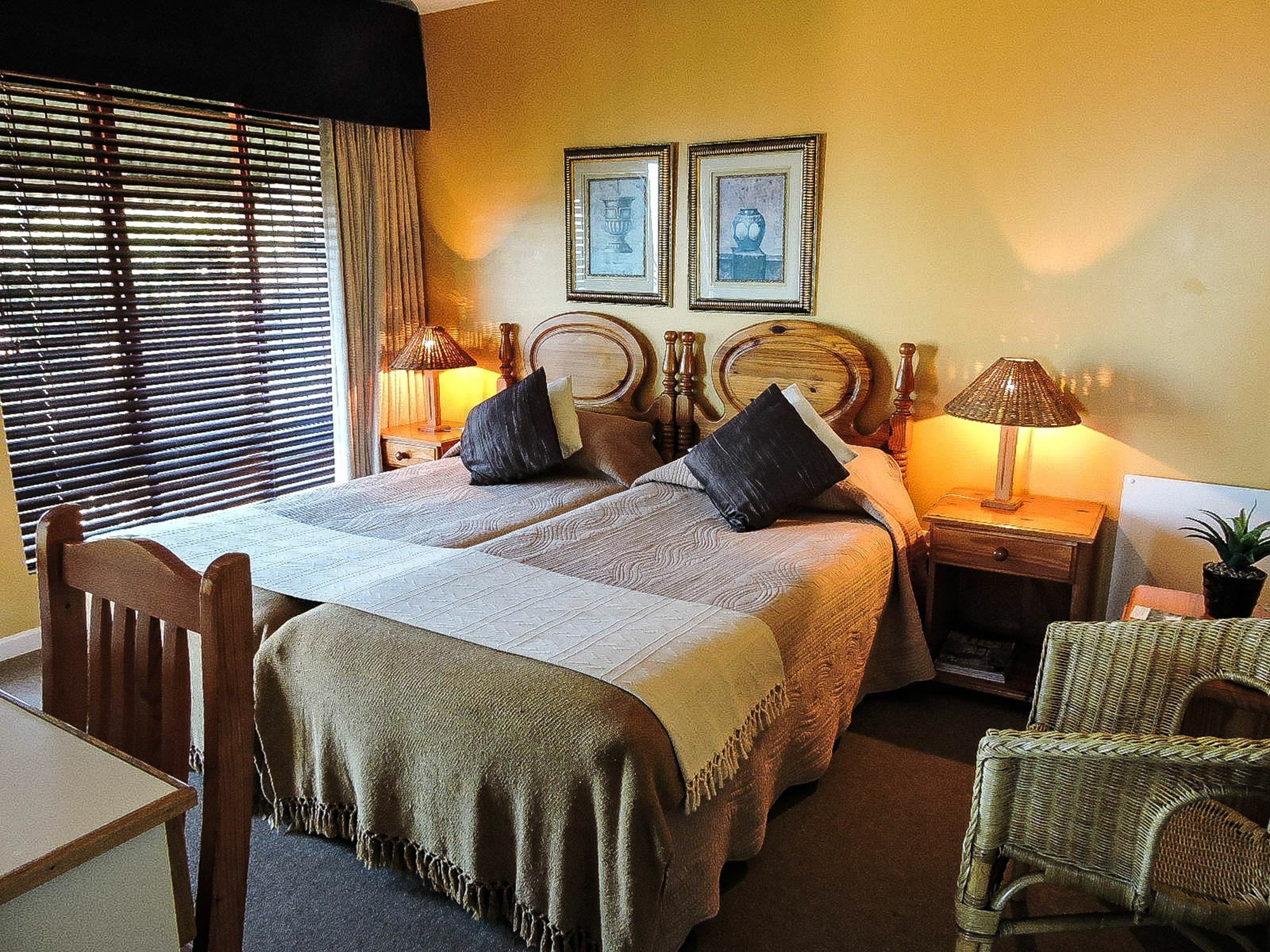 Amzee Bokmakierie Guest House Dana Bay Εξωτερικό φωτογραφία