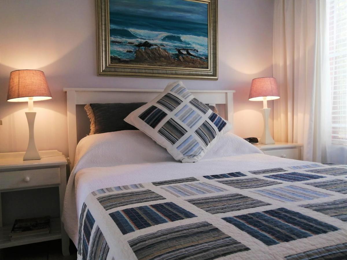 Amzee Bokmakierie Guest House Dana Bay Δωμάτιο φωτογραφία