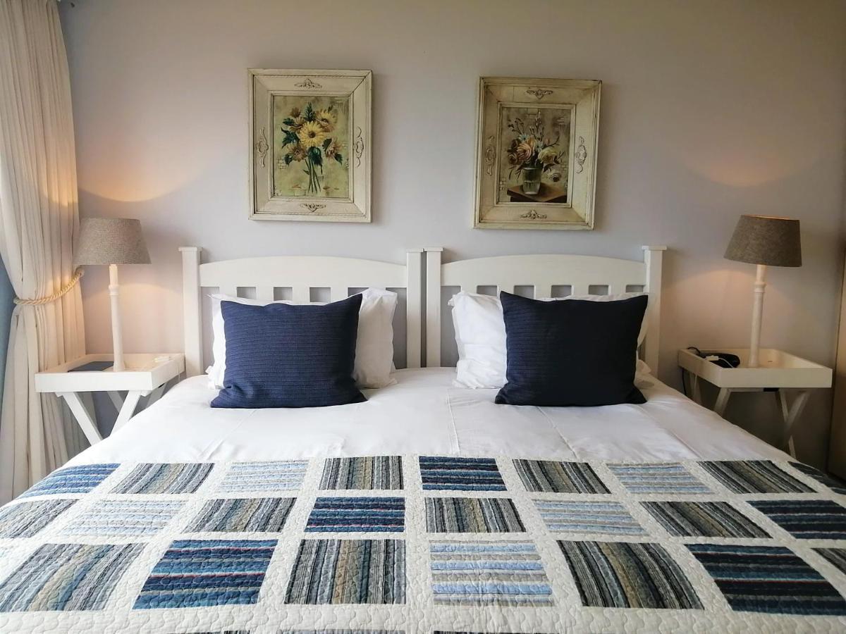 Amzee Bokmakierie Guest House Dana Bay Δωμάτιο φωτογραφία